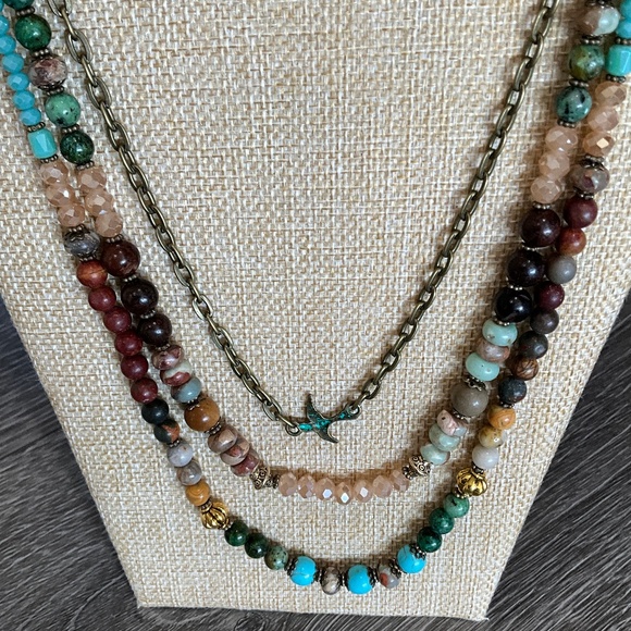 Bohemian “ Tori “ Magnetic Adjustable Beaded Necklace R3A - Picture 2 of 3